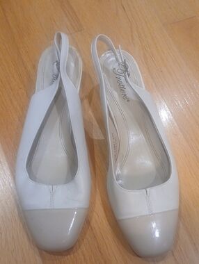 Trotters Dea Women’s 9M Bone Taupe Leather Slingback Pumps T7001-280